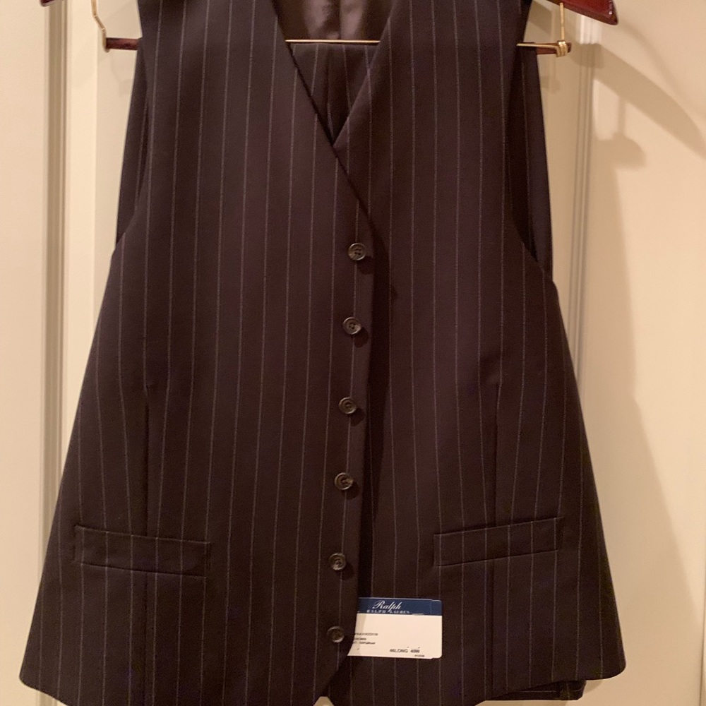 Men’s 3 piece Ralph Lauren suit - Picture 2 of 8